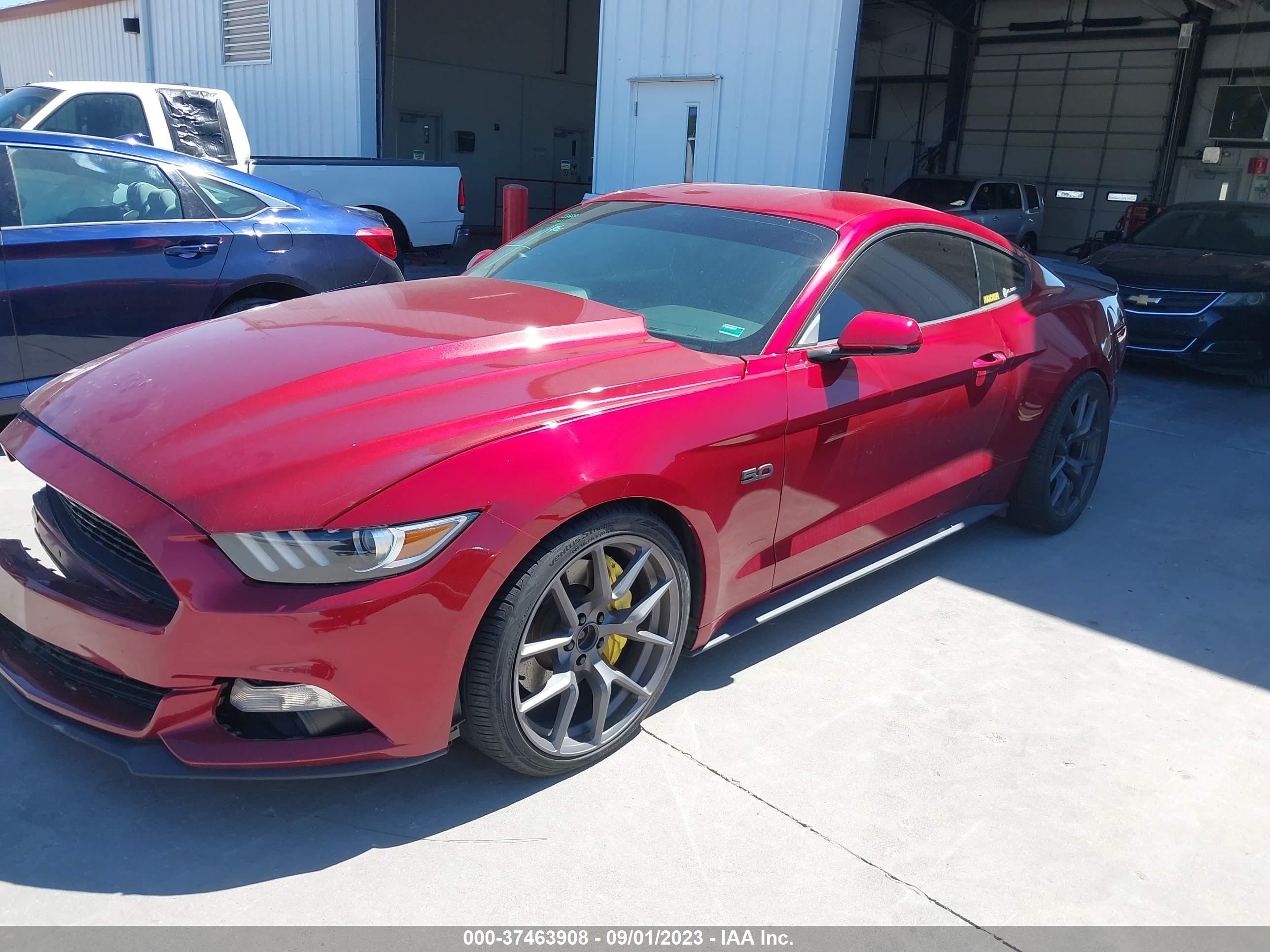 Photo 1 VIN: 1FA6P8CFXF5411685 - FORD MUSTANG 