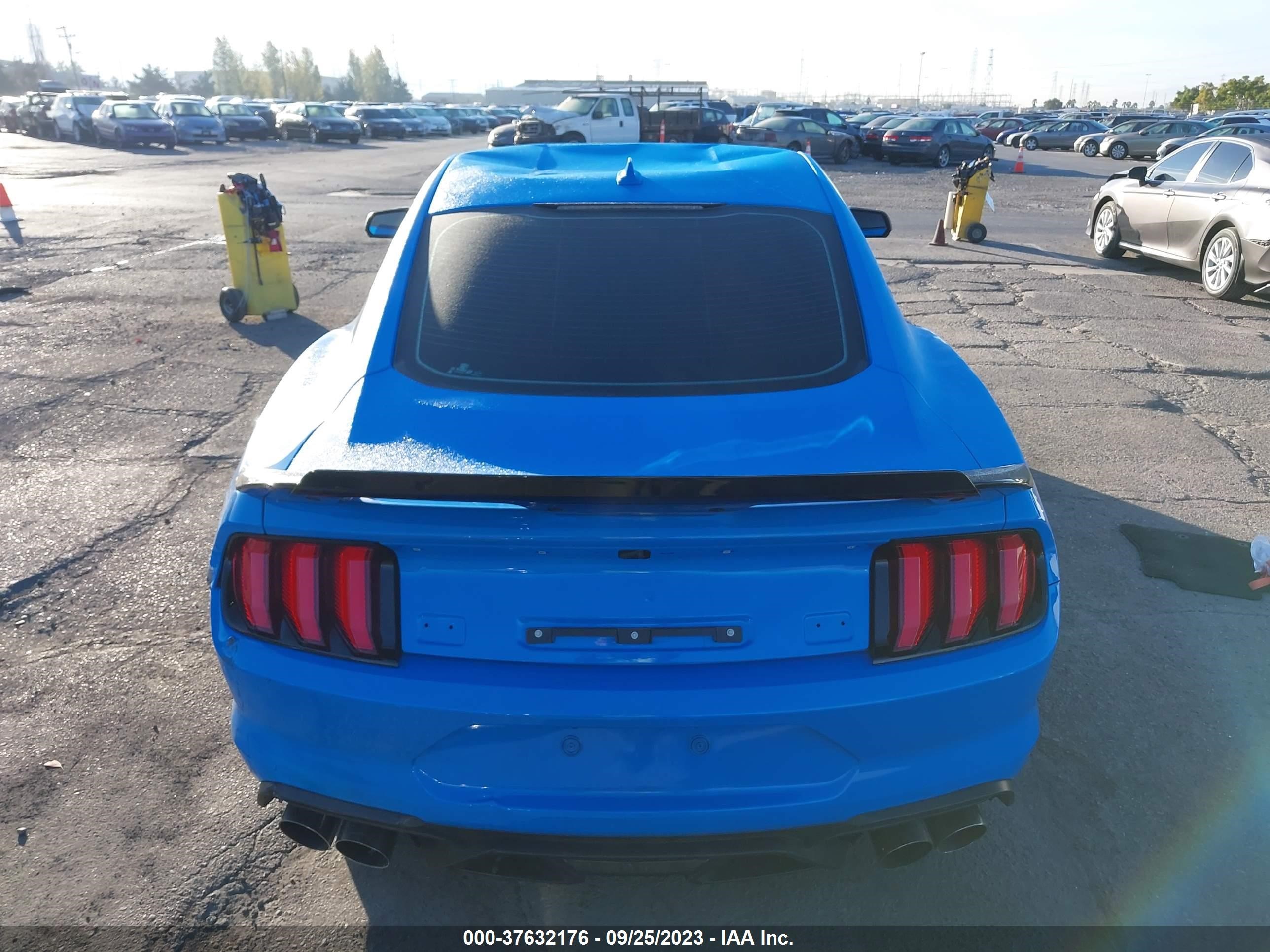 Photo 16 VIN: 1FA6P8SJ3N5502057 - FORD MUSTANG 