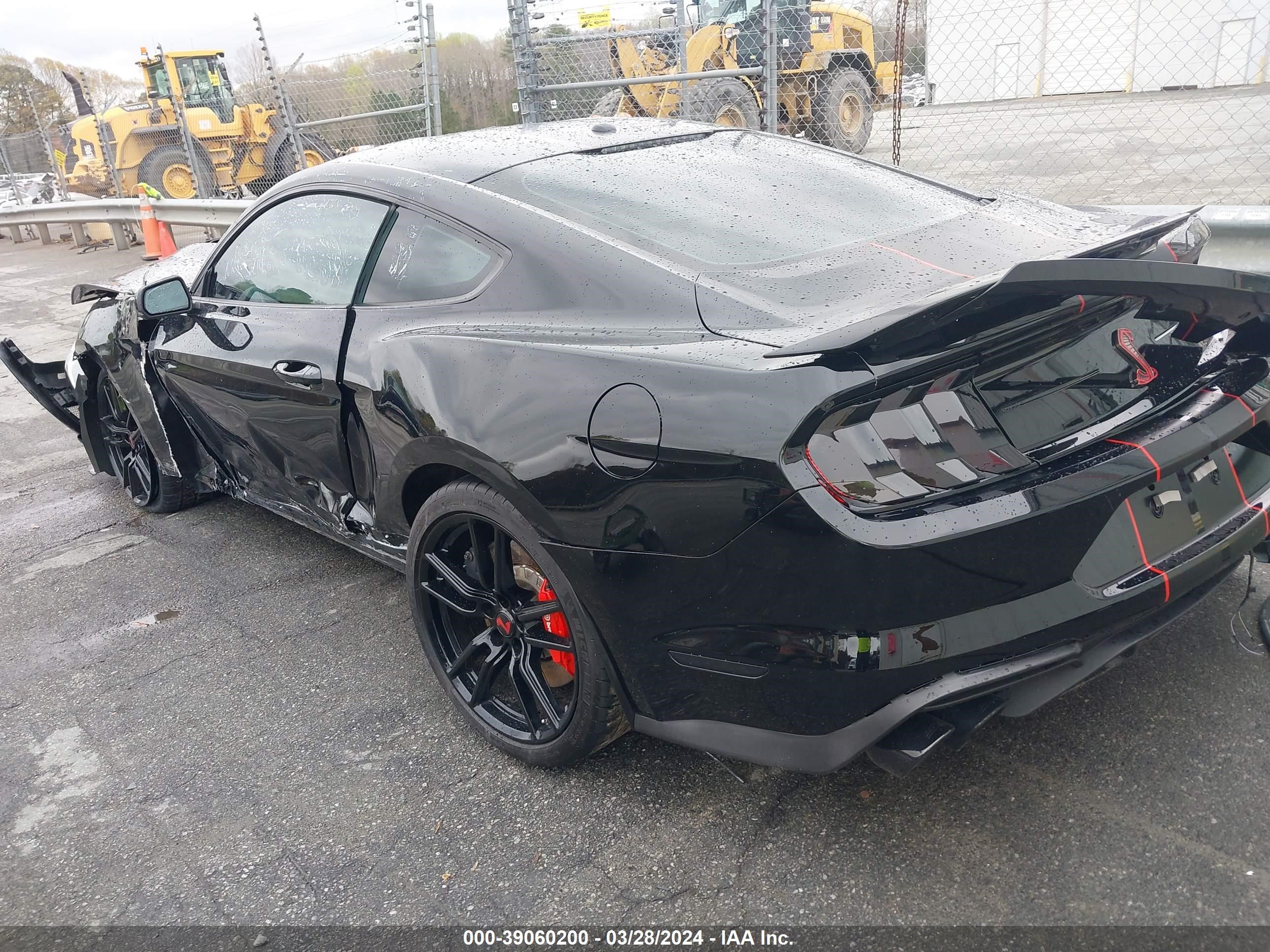 Photo 2 VIN: 1FA6P8SJ6L5500090 - FORD MUSTANG 