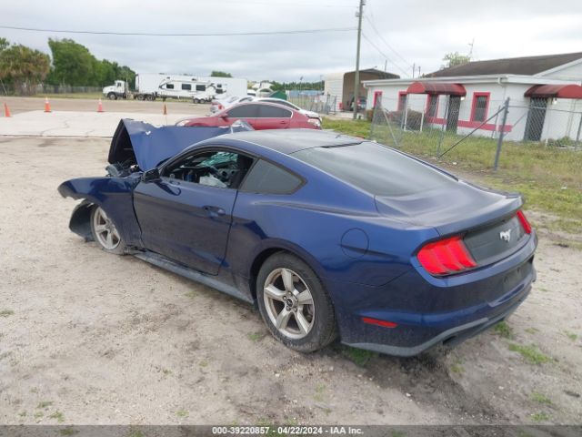 Photo 2 VIN: 1FA6P8TH0J5102463 - FORD MUSTANG 