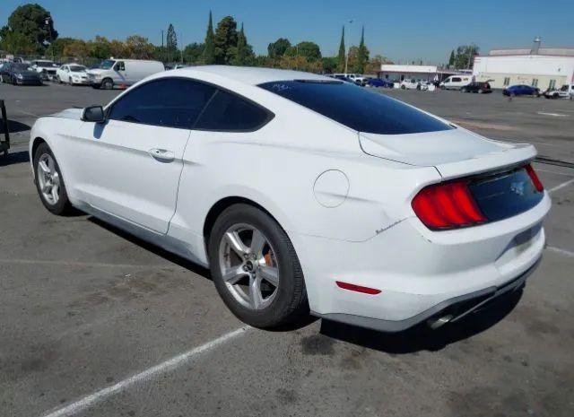 Photo 2 VIN: 1FA6P8TH0J5163859 - FORD MUSTANG 