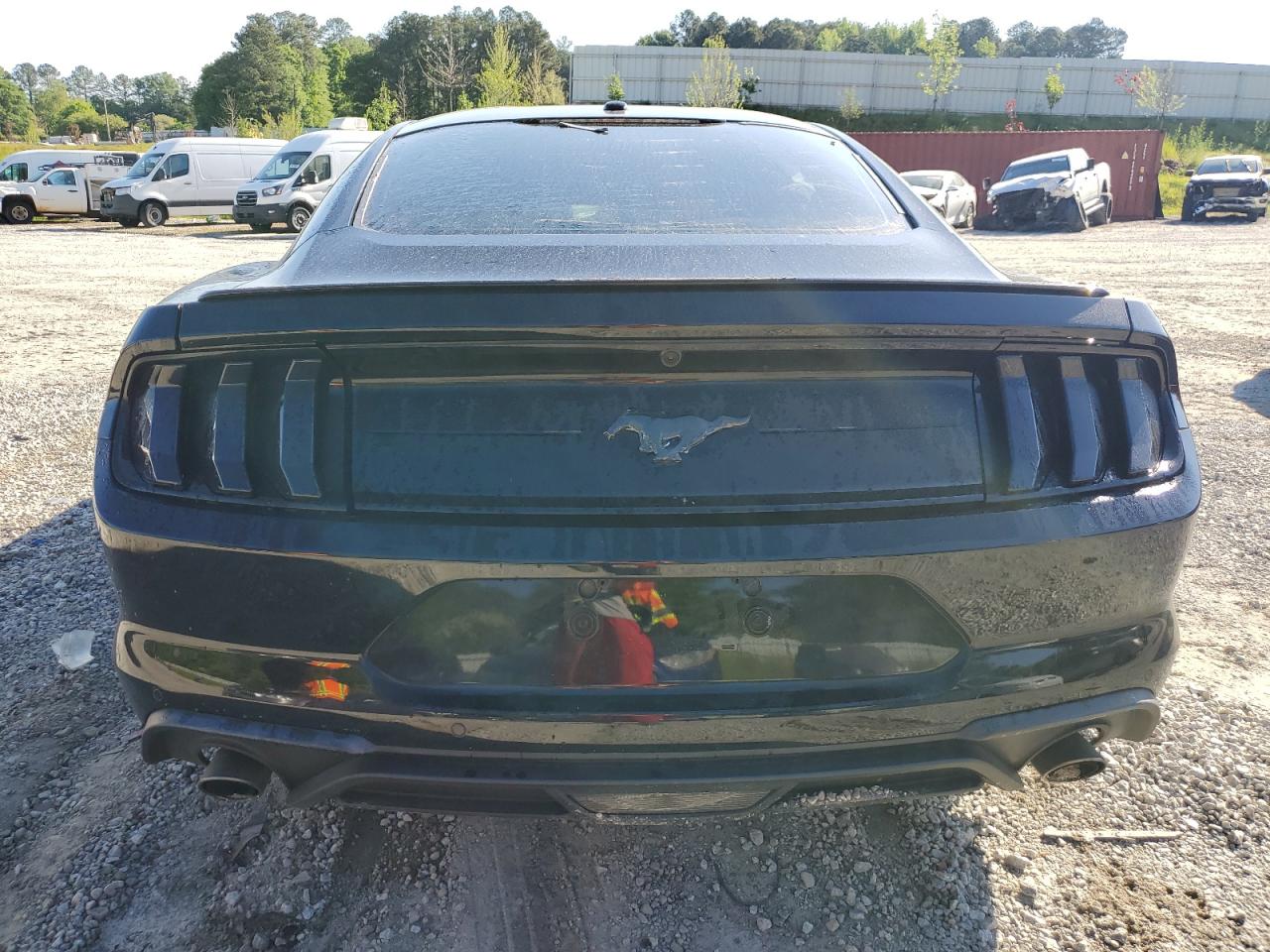 Photo 5 VIN: 1FA6P8TH0J5167409 - FORD MUSTANG 