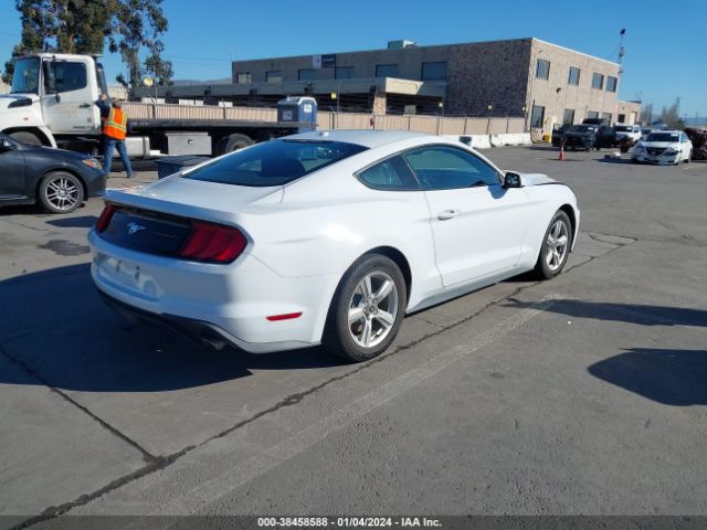 Photo 3 VIN: 1FA6P8TH0K5175821 - FORD MUSTANG 