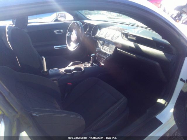 Photo 4 VIN: 1FA6P8TH1J5116498 - FORD MUSTANG 