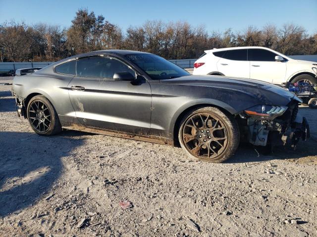 Photo 3 VIN: 1FA6P8TH1J5139666 - FORD MUSTANG 