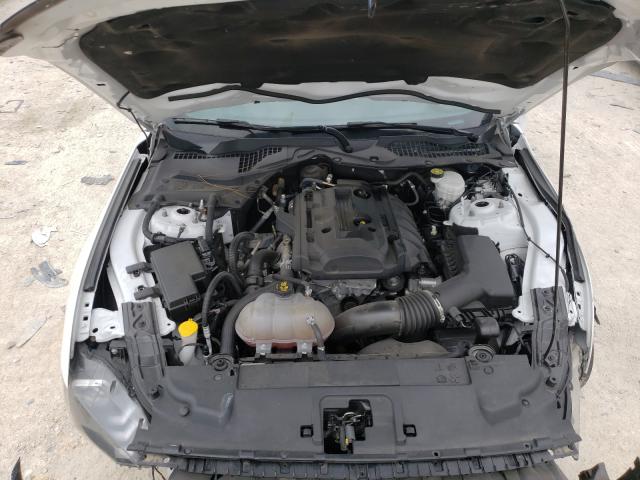 Photo 6 VIN: 1FA6P8TH1K5189923 - FORD MUSTANG 