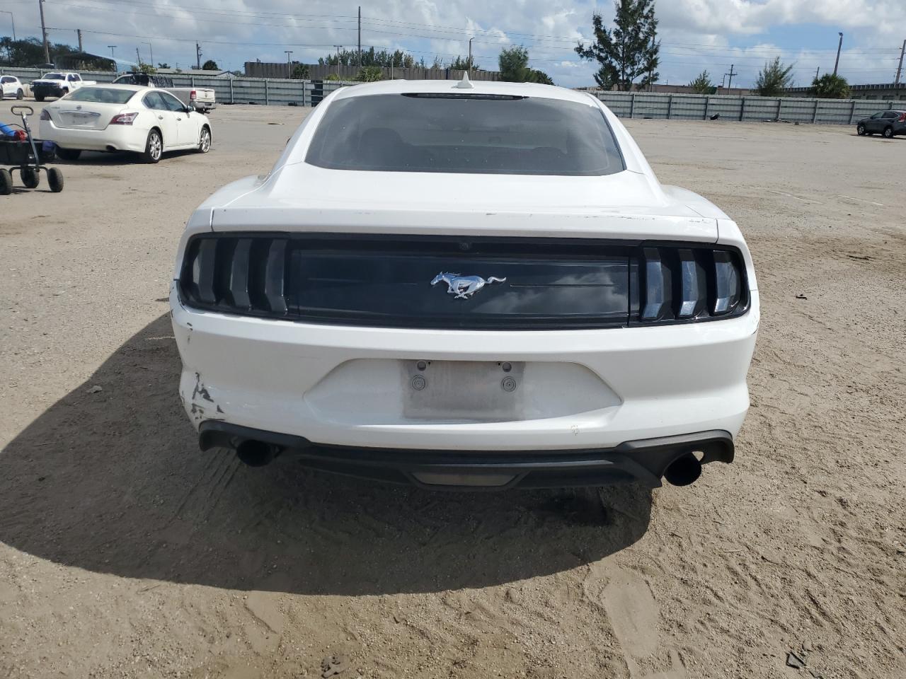 Photo 5 VIN: 1FA6P8TH1N5130407 - FORD MUSTANG 