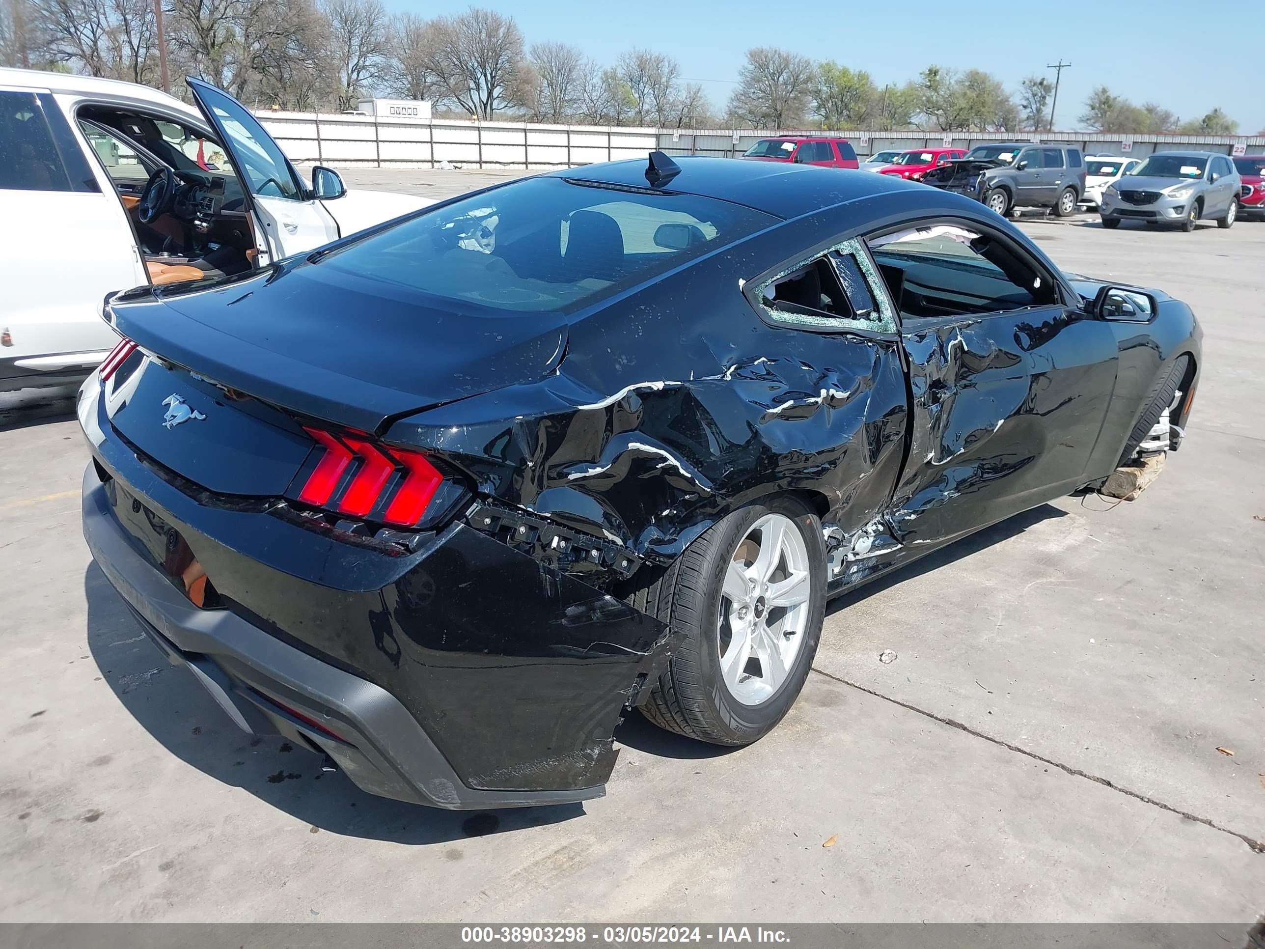 Photo 3 VIN: 1FA6P8TH1R5122183 - FORD MUSTANG 