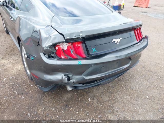 Photo 5 VIN: 1FA6P8TH2J5182915 - FORD MUSTANG 