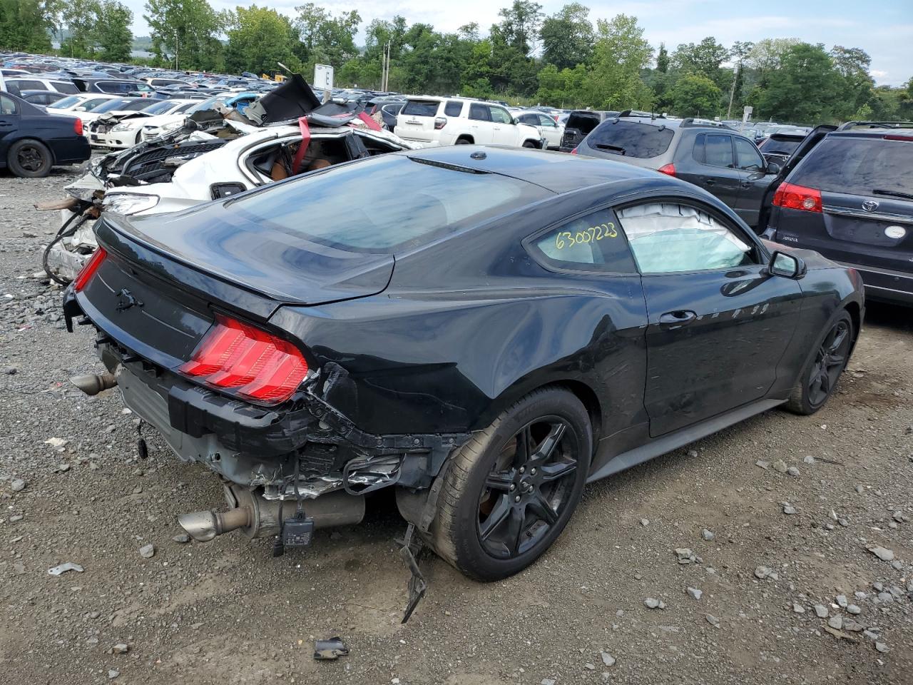 Photo 2 VIN: 1FA6P8TH2K5180390 - FORD MUSTANG 