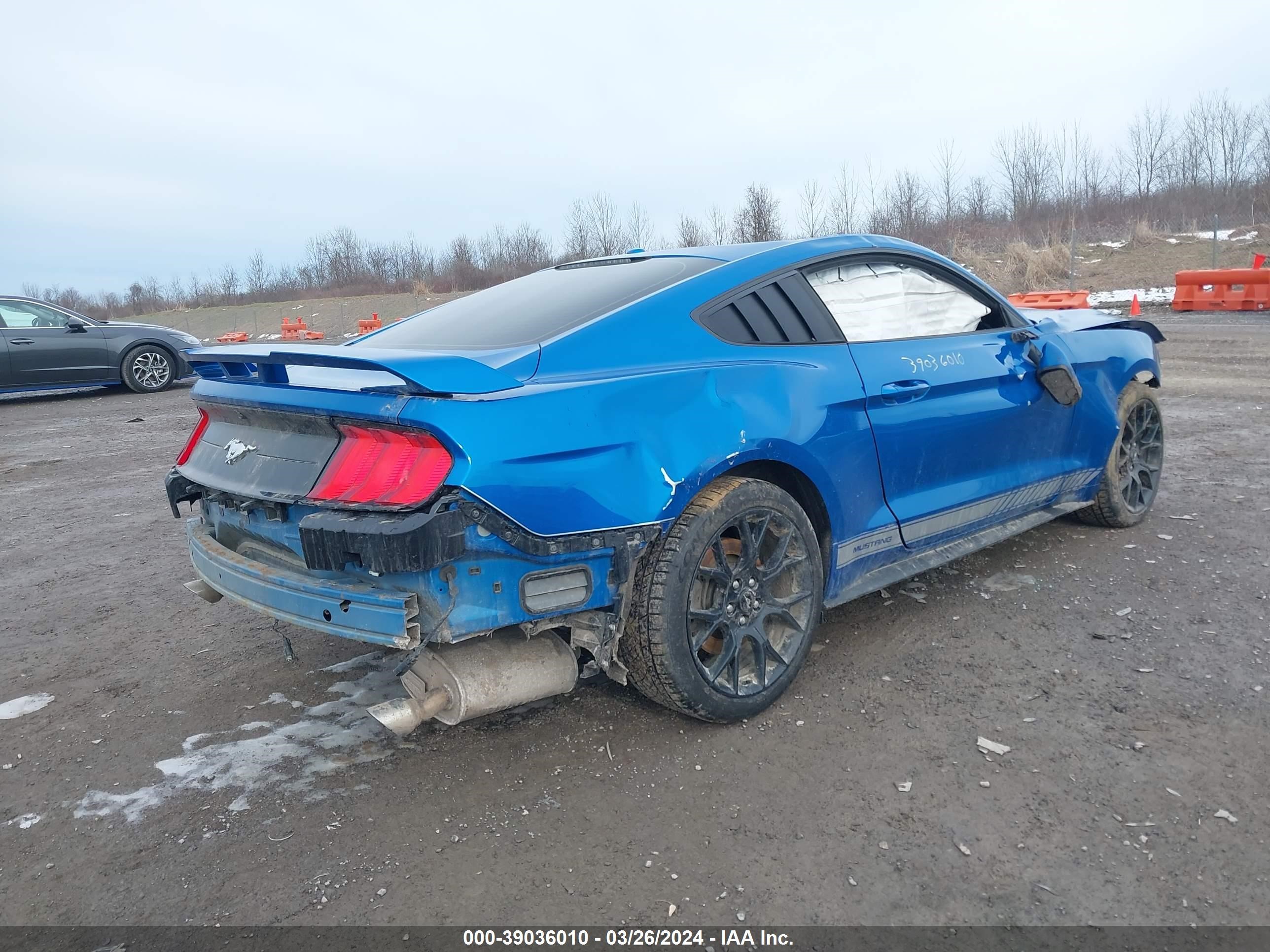 Photo 3 VIN: 1FA6P8TH2K5203084 - FORD MUSTANG 