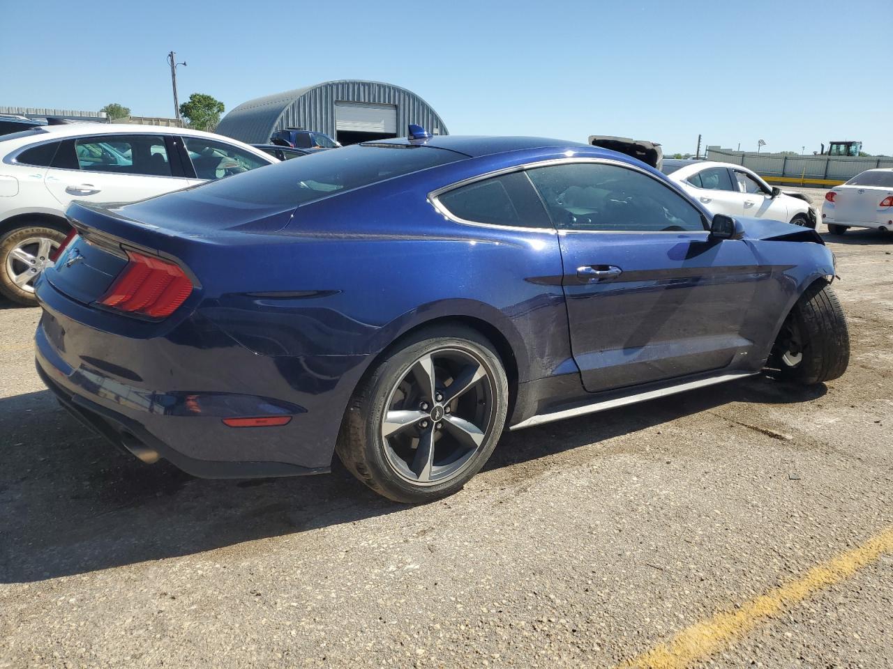 Photo 2 VIN: 1FA6P8TH2L5170072 - FORD MUSTANG 