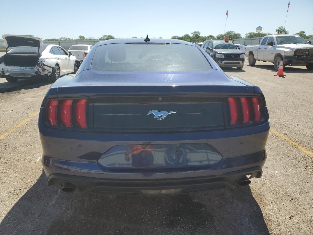 Photo 5 VIN: 1FA6P8TH2L5170072 - FORD MUSTANG 