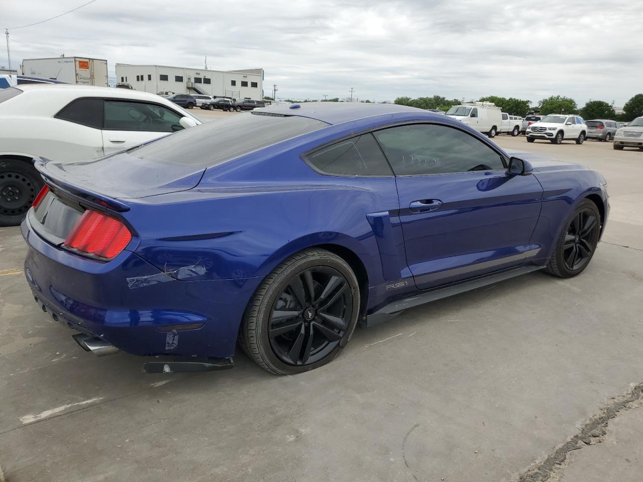 Photo 2 VIN: 1FA6P8TH3F5320016 - FORD MUSTANG 