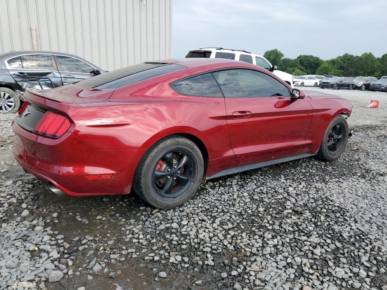 Photo 2 VIN: 1FA6P8TH3F5374867 - FORD MUSTANG 