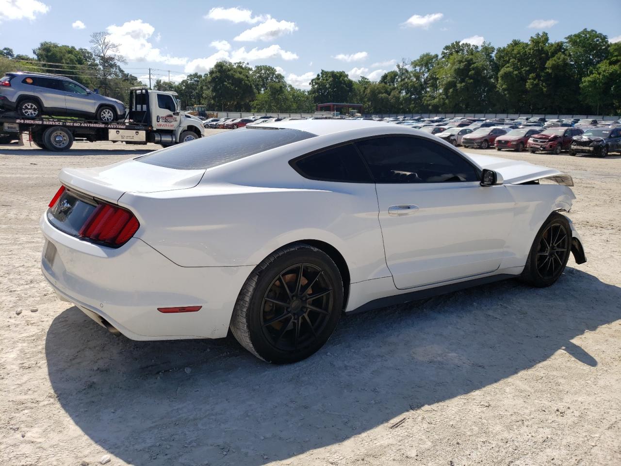 Photo 2 VIN: 1FA6P8TH3H5328863 - FORD MUSTANG 