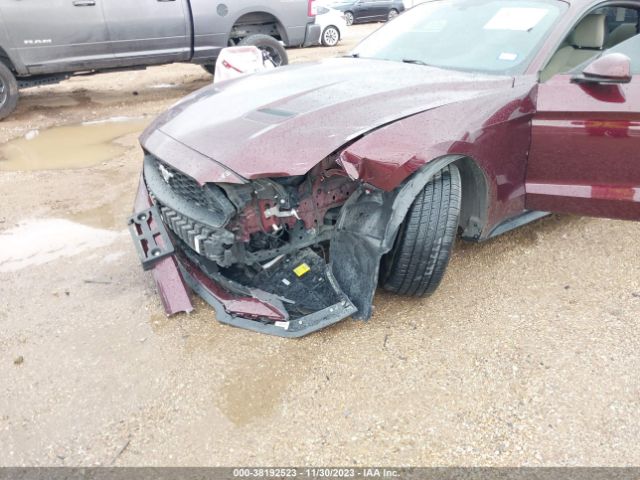 Photo 5 VIN: 1FA6P8TH3J5159403 - FORD MUSTANG 