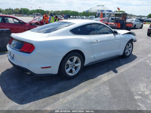 Photo 3 VIN: 1FA6P8TH3J5174046 - FORD MUSTANG 