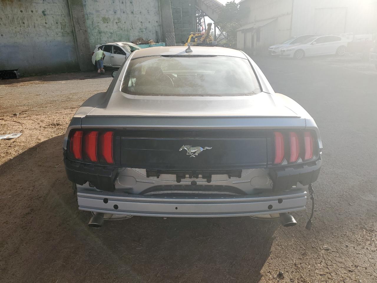 Photo 5 VIN: 1FA6P8TH3P5108461 - FORD MUSTANG 