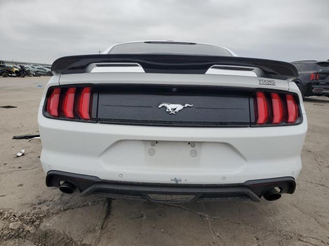 Photo 5 VIN: 1FA6P8TH4J5133814 - FORD MUSTANG 