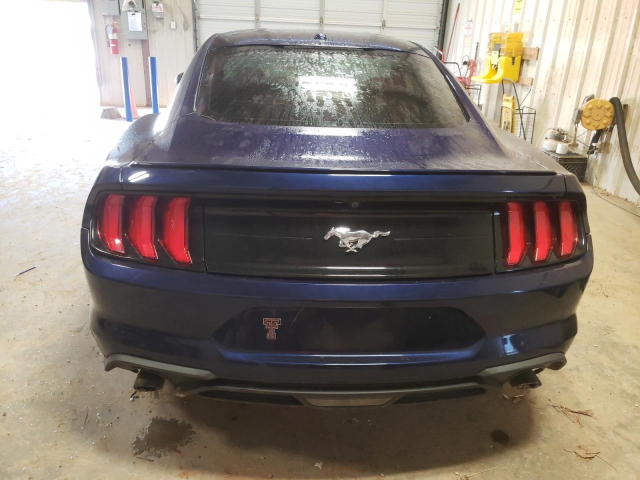 Photo 5 VIN: 1FA6P8TH4K5201661 - FORD MUSTANG 