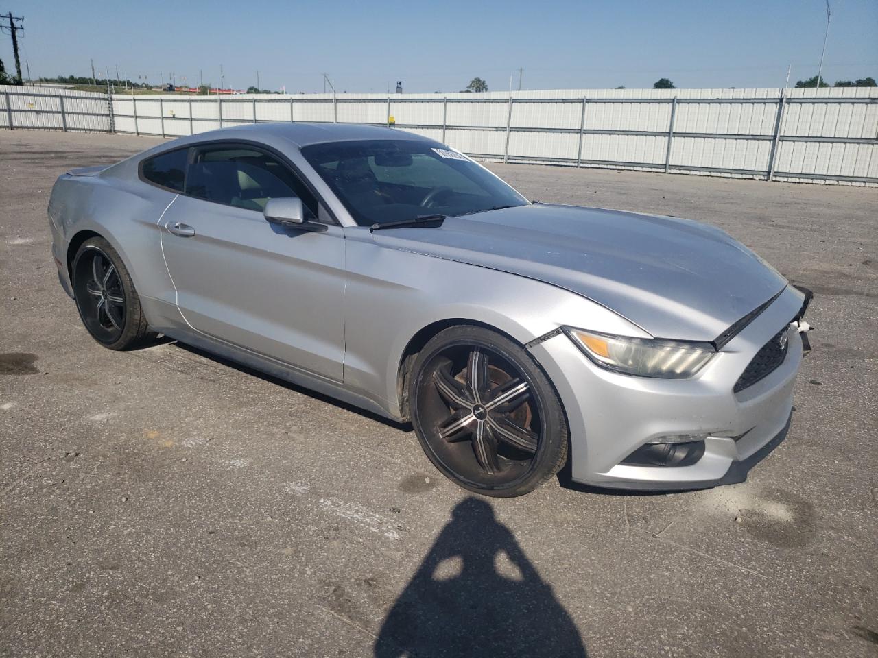 Photo 3 VIN: 1FA6P8TH5F5378015 - FORD MUSTANG 