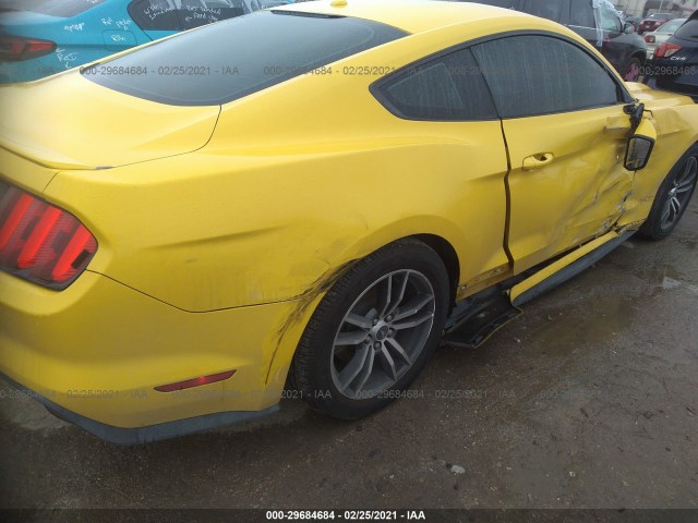 Photo 5 VIN: 1FA6P8TH5H5310557 - FORD MUSTANG 