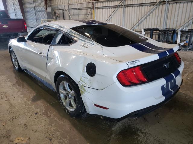 Photo 2 VIN: 1FA6P8TH5J5121042 - FORD MUSTANG 