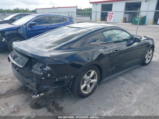 Photo 3 VIN: 1FA6P8TH5J5158964 - FORD MUSTANG 