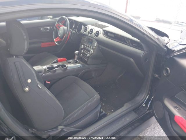 Photo 4 VIN: 1FA6P8TH5J5158964 - FORD MUSTANG 