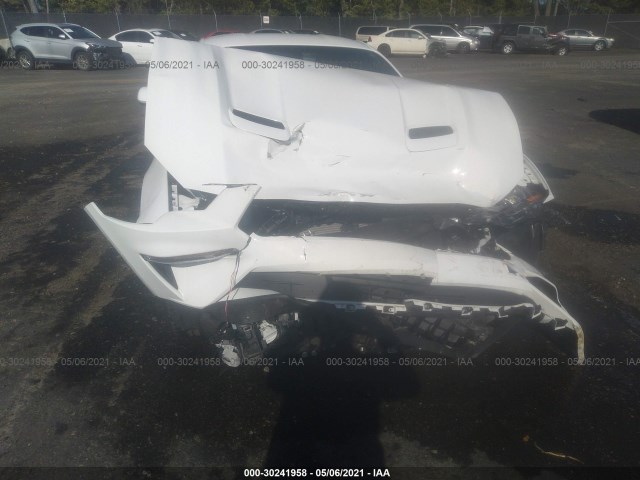 Photo 5 VIN: 1FA6P8TH5K5132575 - FORD MUSTANG 