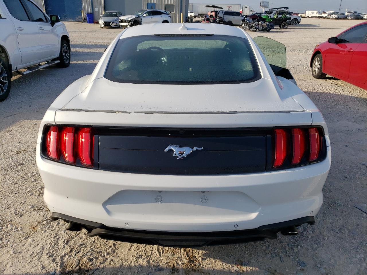 Photo 5 VIN: 1FA6P8TH5M5133664 - FORD MUSTANG 