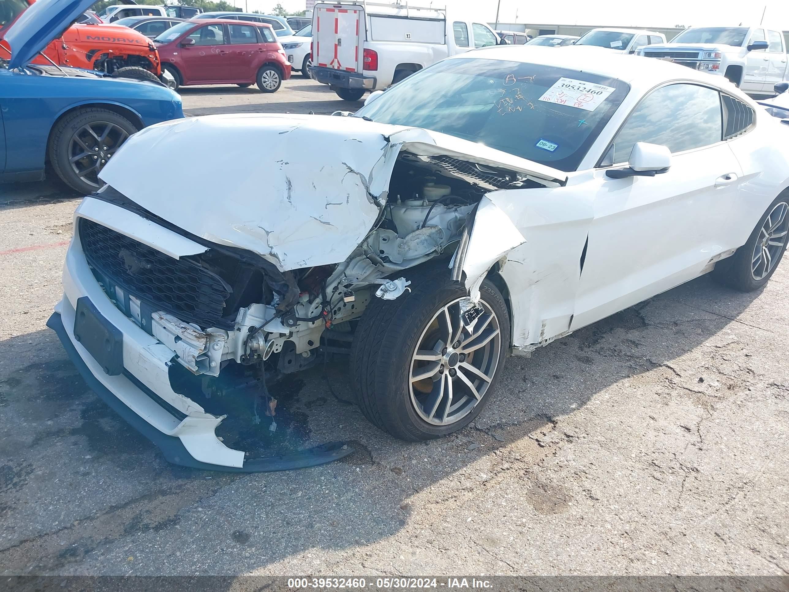 Photo 5 VIN: 1FA6P8TH6F5326957 - FORD MUSTANG 