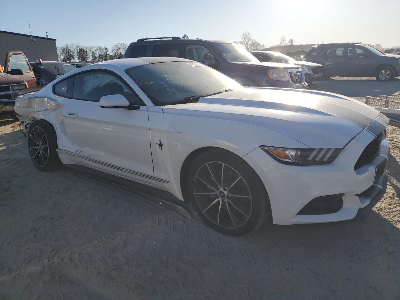 Photo 3 VIN: 1FA6P8TH6F5423172 - FORD MUSTANG 