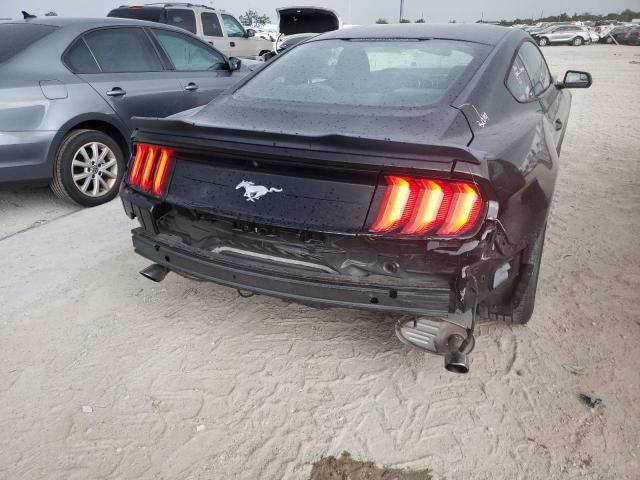 Photo 8 VIN: 1FA6P8TH6J5107070 - FORD MUSTANG 