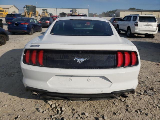 Photo 5 VIN: 1FA6P8TH6J5117758 - FORD MUSTANG 