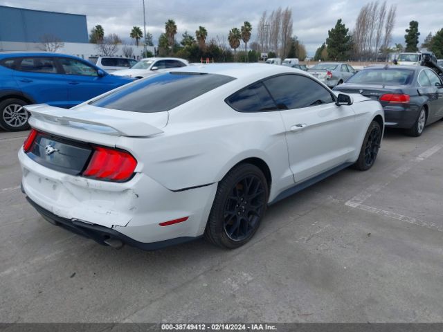 Photo 3 VIN: 1FA6P8TH6J5160030 - FORD MUSTANG 