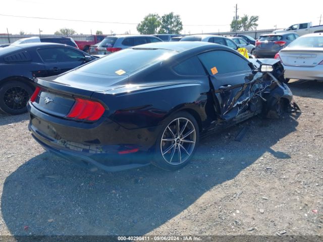 Photo 3 VIN: 1FA6P8TH6J5163168 - FORD MUSTANG 