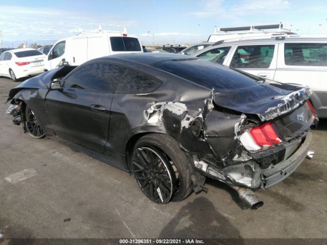 Photo 2 VIN: 1FA6P8TH6J5172467 - FORD MUSTANG 