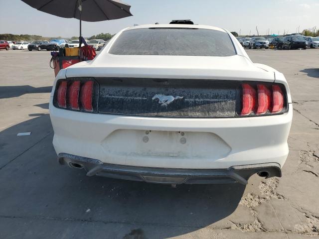 Photo 5 VIN: 1FA6P8TH6J5180200 - FORD MUSTANG 