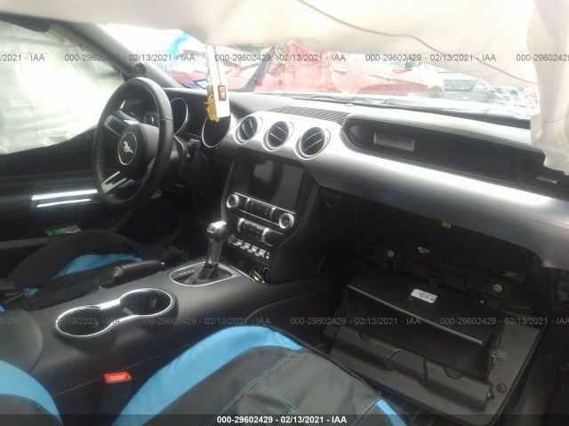 Photo 4 VIN: 1FA6P8TH6K5187410 - FORD MUSTANG 