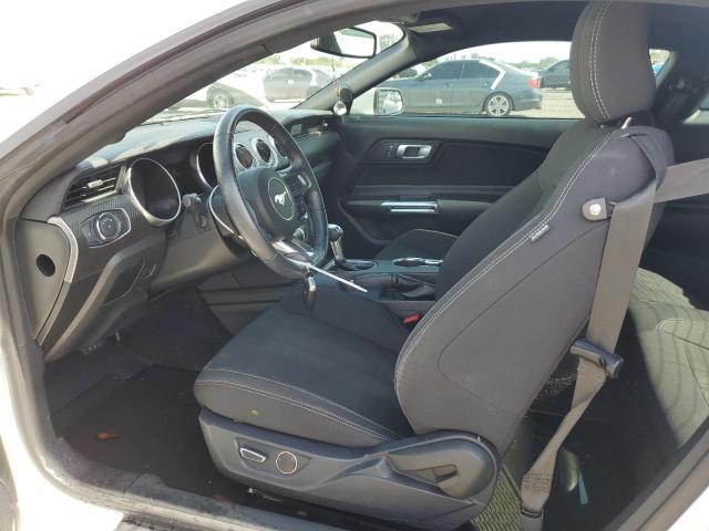 Photo 6 VIN: 1FA6P8TH6K5200270 - FORD MUSTANG 