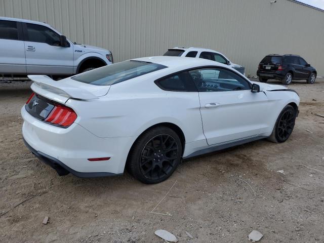 Photo 2 VIN: 1FA6P8TH7J5132088 - FORD MUSTANG 