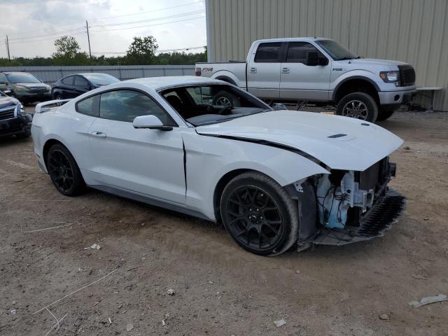 Photo 3 VIN: 1FA6P8TH7J5132088 - FORD MUSTANG 