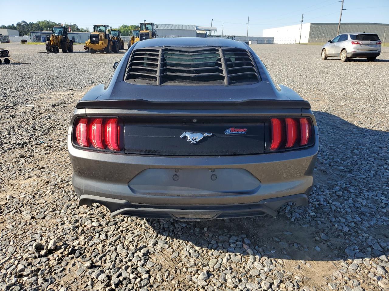 Photo 5 VIN: 1FA6P8TH7J5161901 - FORD MUSTANG 