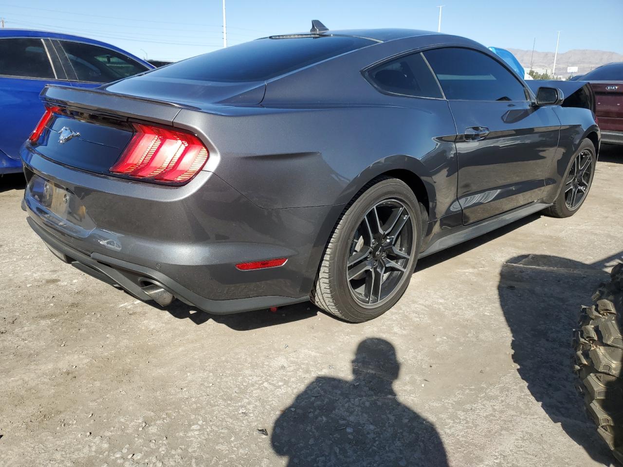 Photo 2 VIN: 1FA6P8TH7N5140620 - FORD MUSTANG 