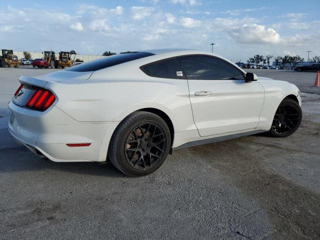 Photo 2 VIN: 1FA6P8TH8F5423822 - FORD MUSTANG 