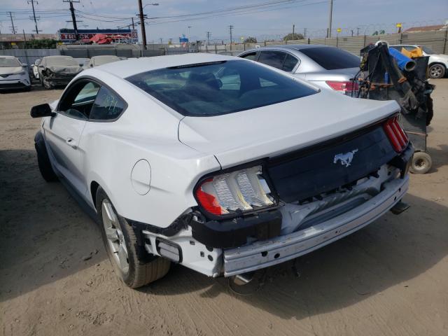 Photo 2 VIN: 1FA6P8TH8J5104977 - FORD MUSTANG 