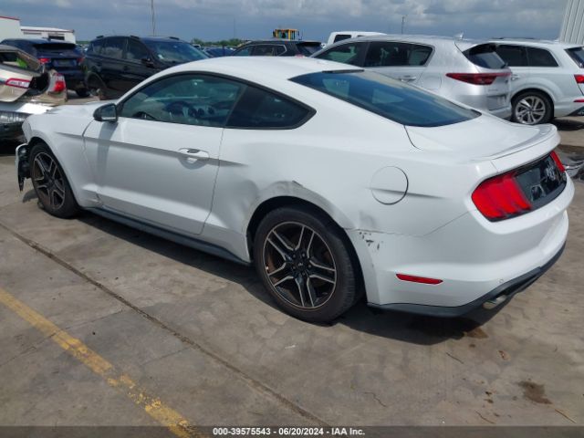 Photo 2 VIN: 1FA6P8TH8J5115588 - FORD MUSTANG 