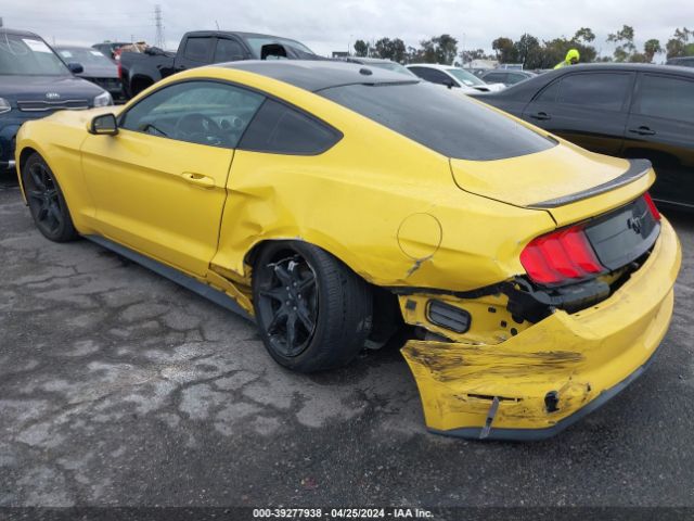 Photo 2 VIN: 1FA6P8TH8J5146808 - FORD MUSTANG 